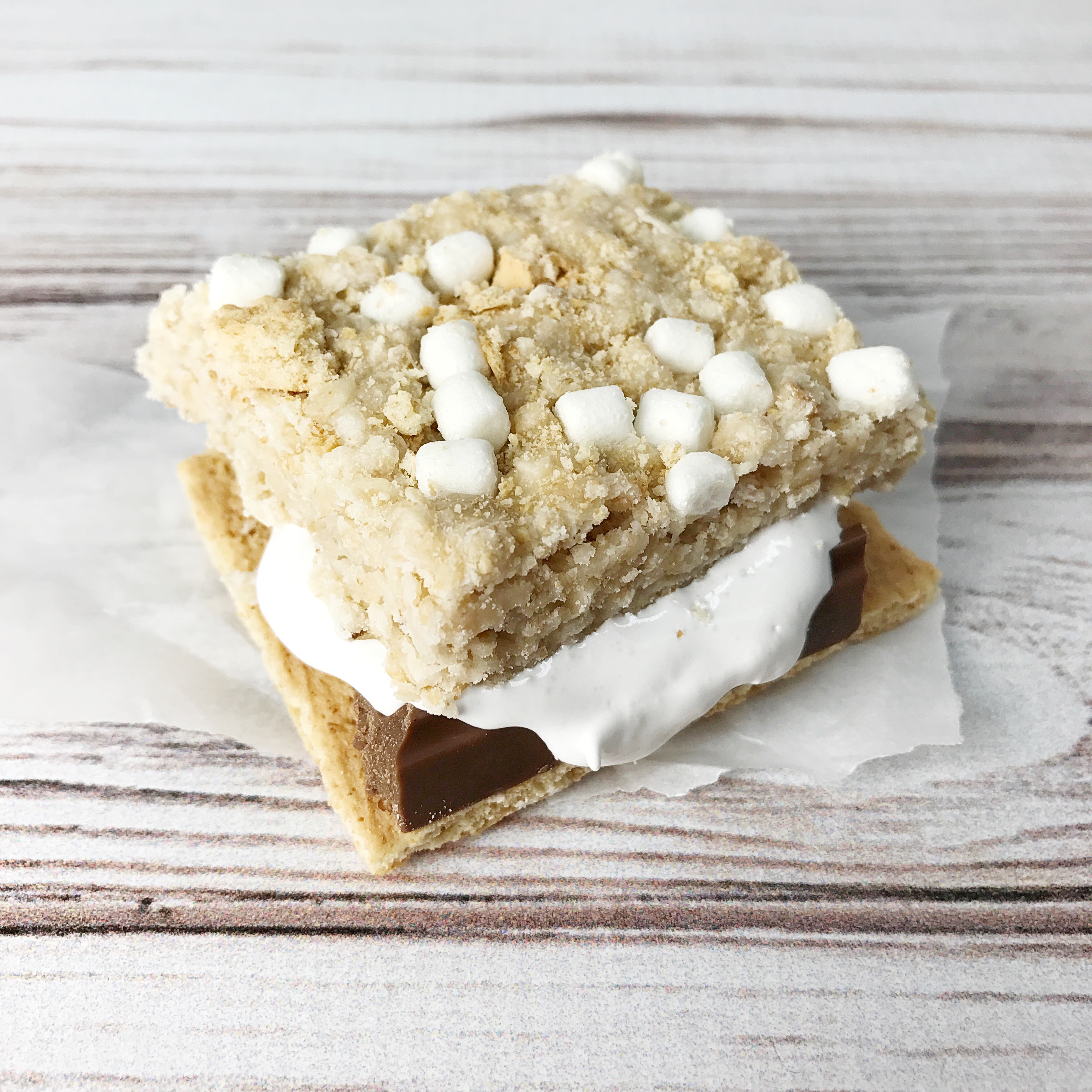 Graham Cracker No Bake S'mores Cookie Sandwiches - Kelly Lynn's Sweets
